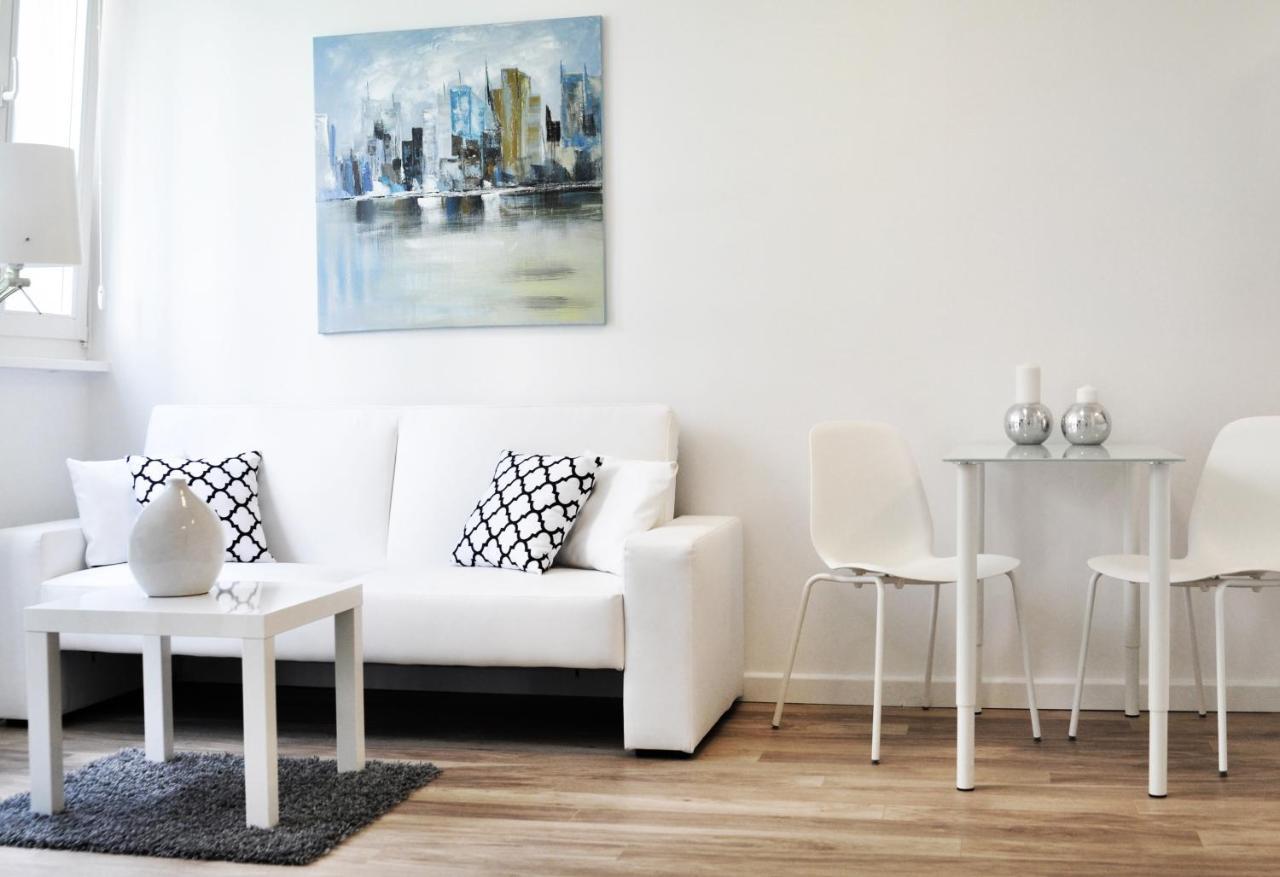 Warsaw Concierge Rondo Onz