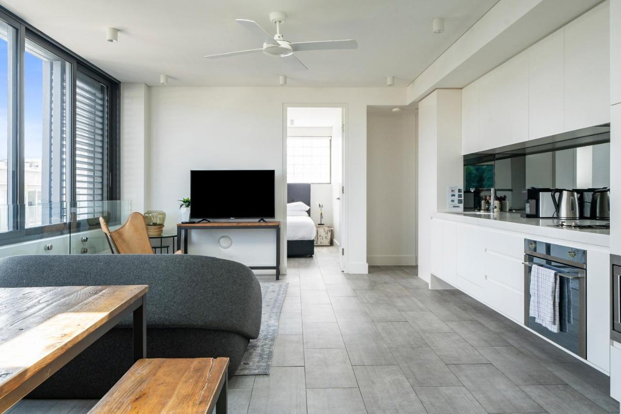 Radiant 2br Top-Level Unit with Wi-Fi Near Bondi Beach