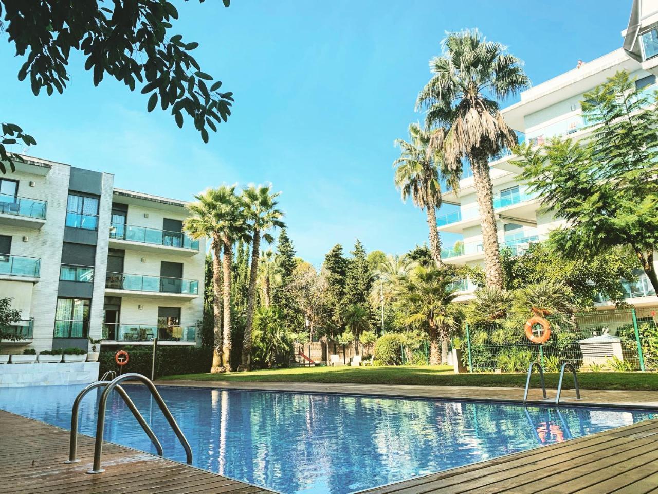 Apartamento Con Piscina Y Parking En Lloret de Mar