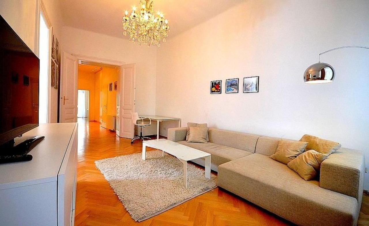 Vienna Residence | Spacious, Tasteful Apartment 3rd District Vienna