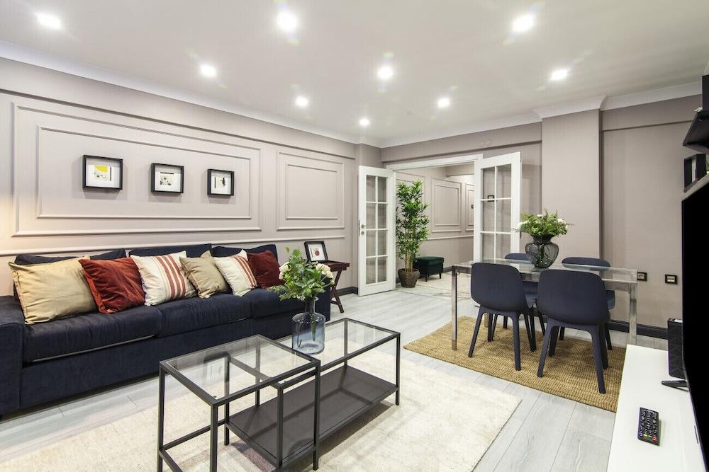 Comfy And Central Flat in the Heart of Sisli