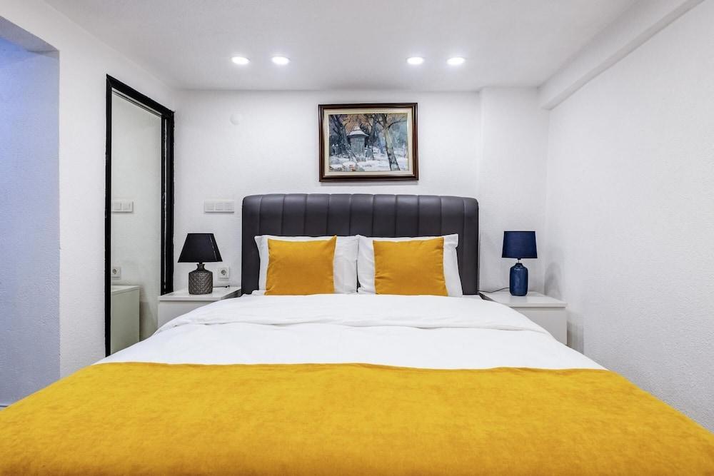 Centrally Located Flat in Sisli Stanbul