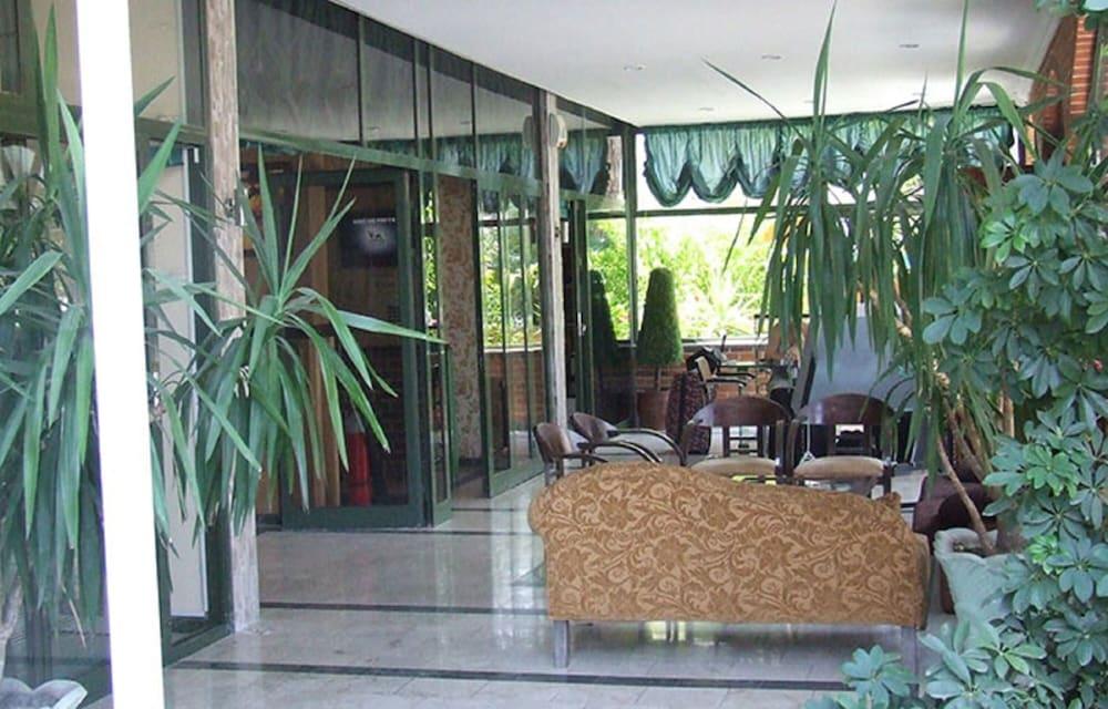 Maxwell Holiday Club (Adults only) 1