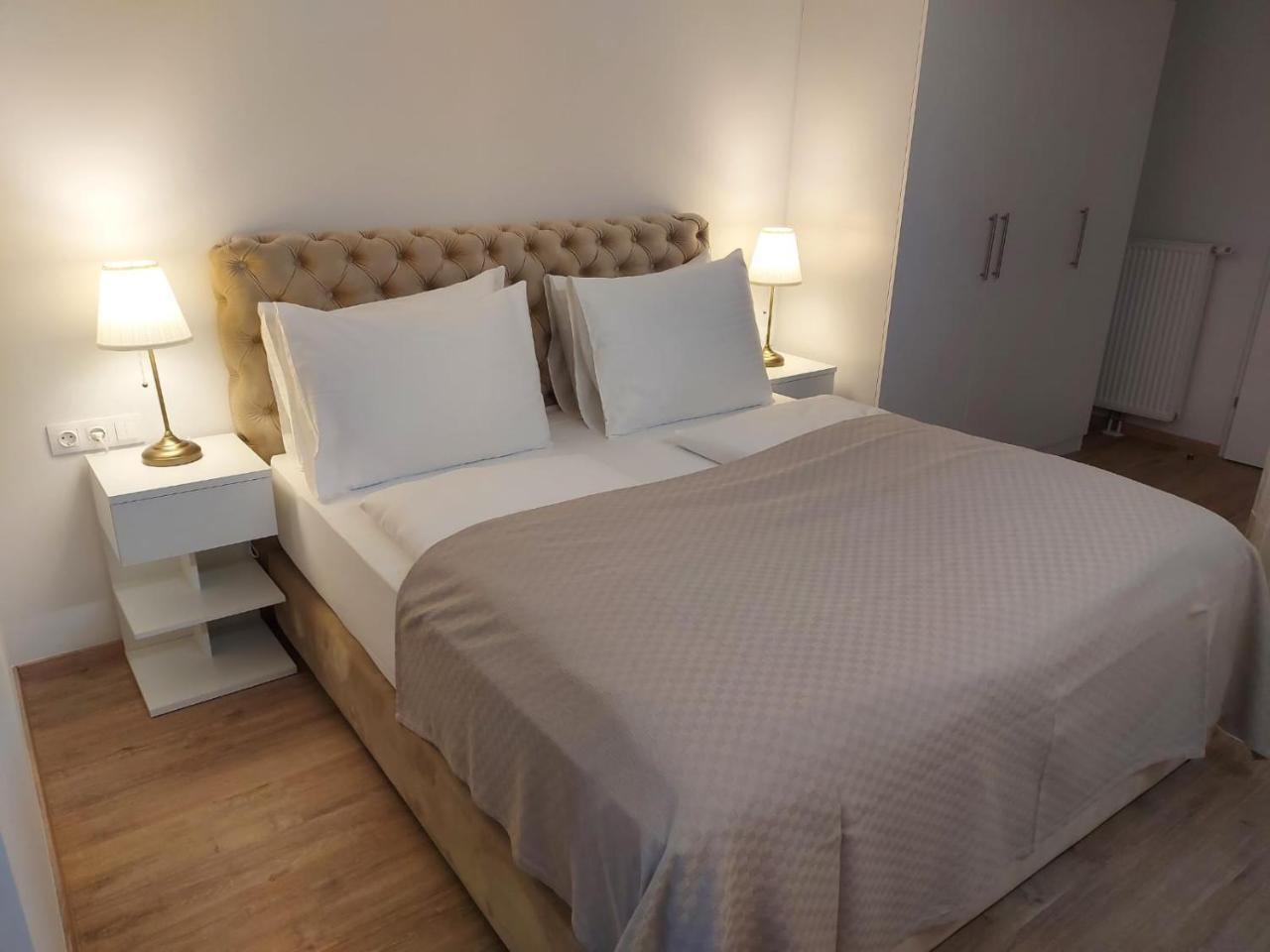 Gartenhotel Altmannsdorf Hotel 1 1