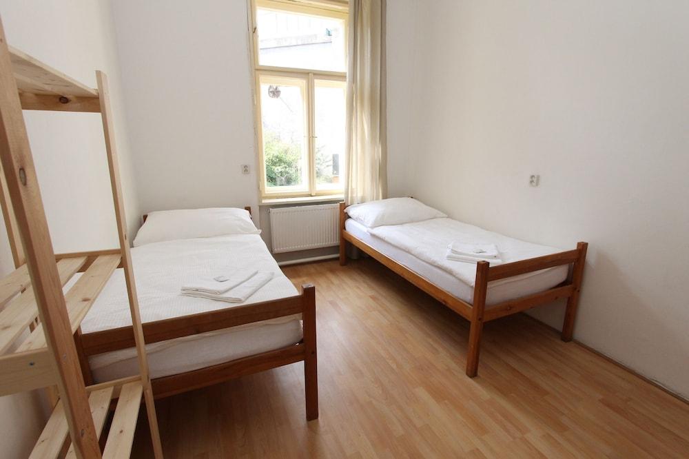 Zizka Home Apartments 1