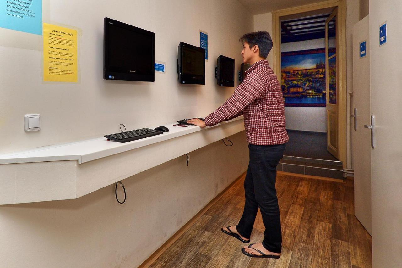 Hostel One Home (Adults only) 2