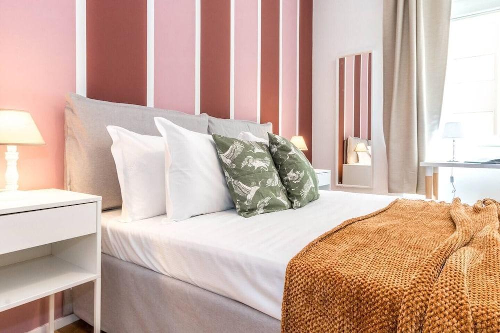 Joivy Lotto Square Apartment 2 2