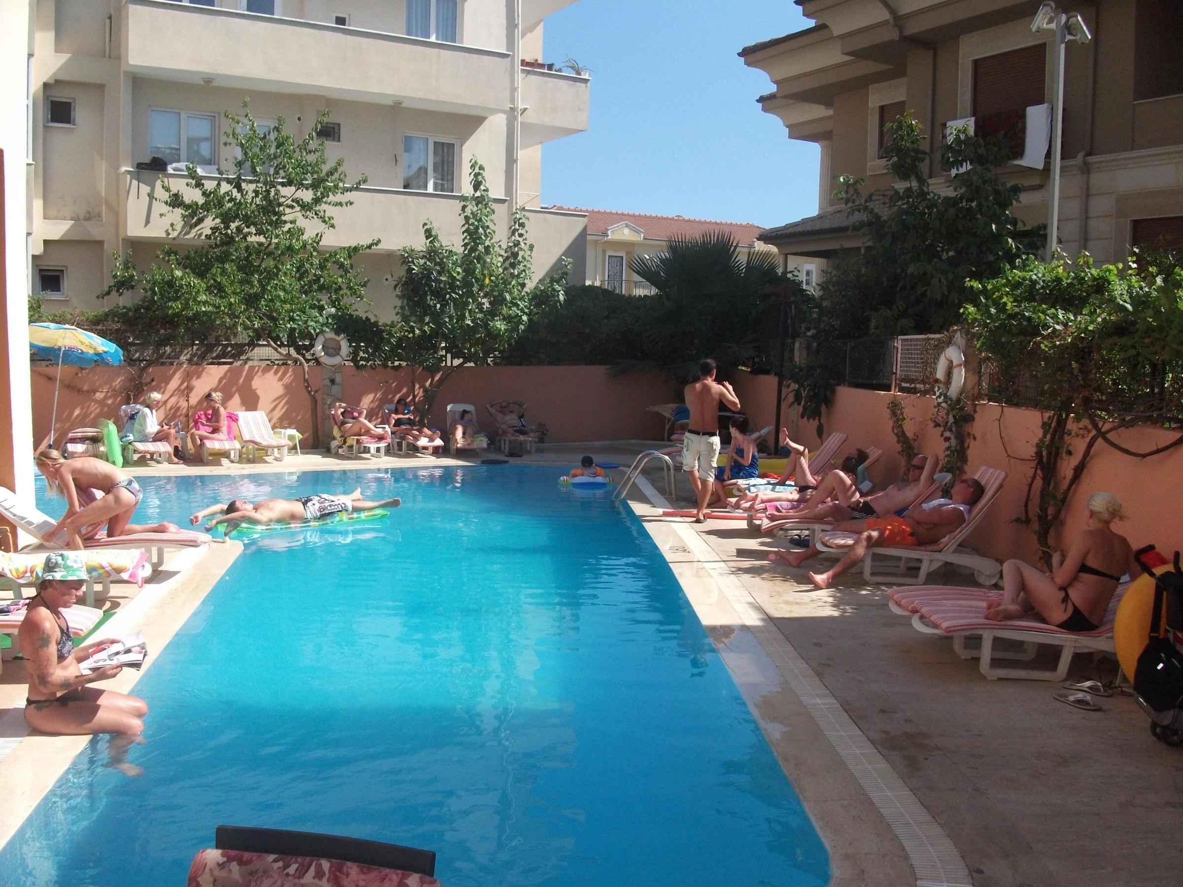 Club Aladdin Apartments