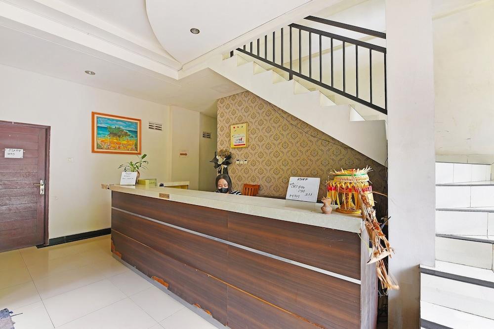 Capital O 91405 Hotel Lavarta