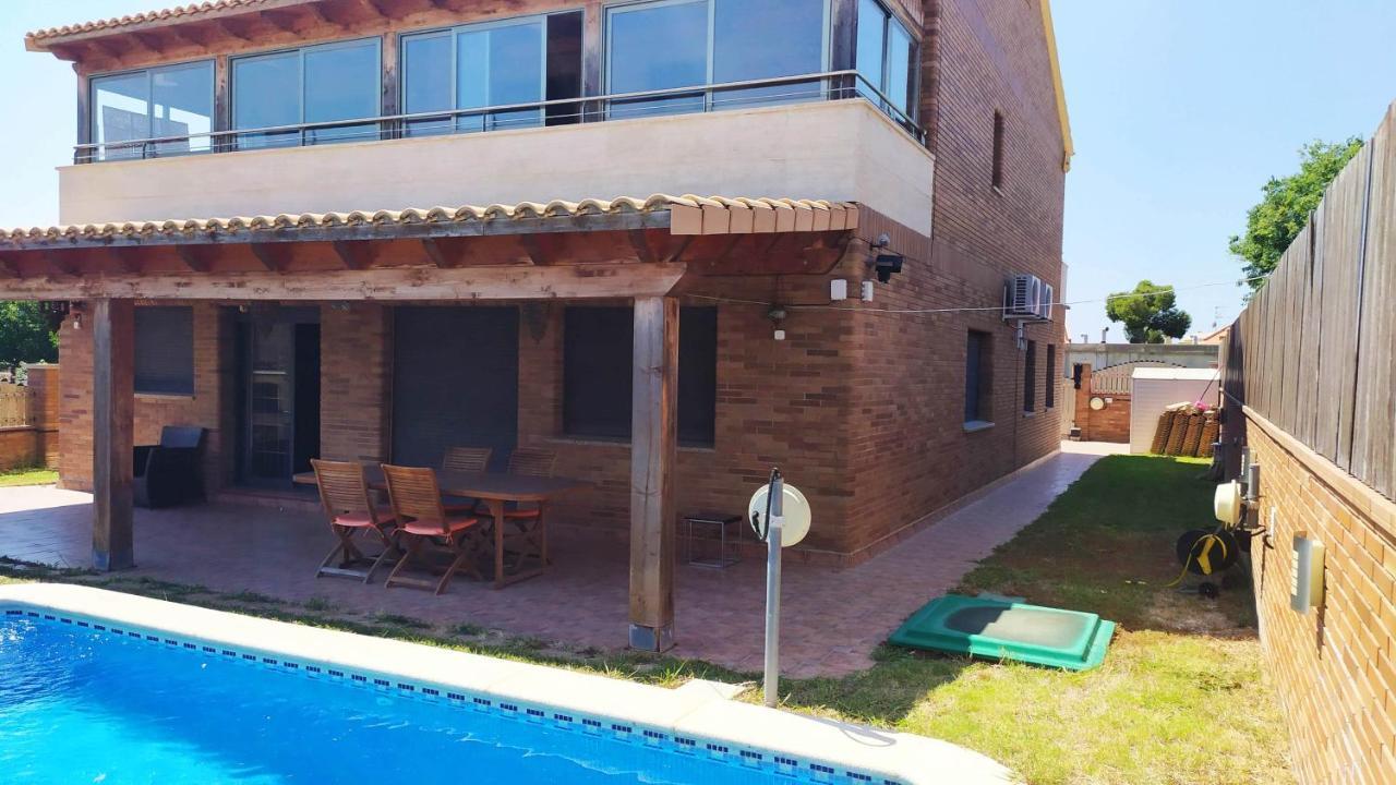 Chalet Moderno Con Piscina En Calafell 2
