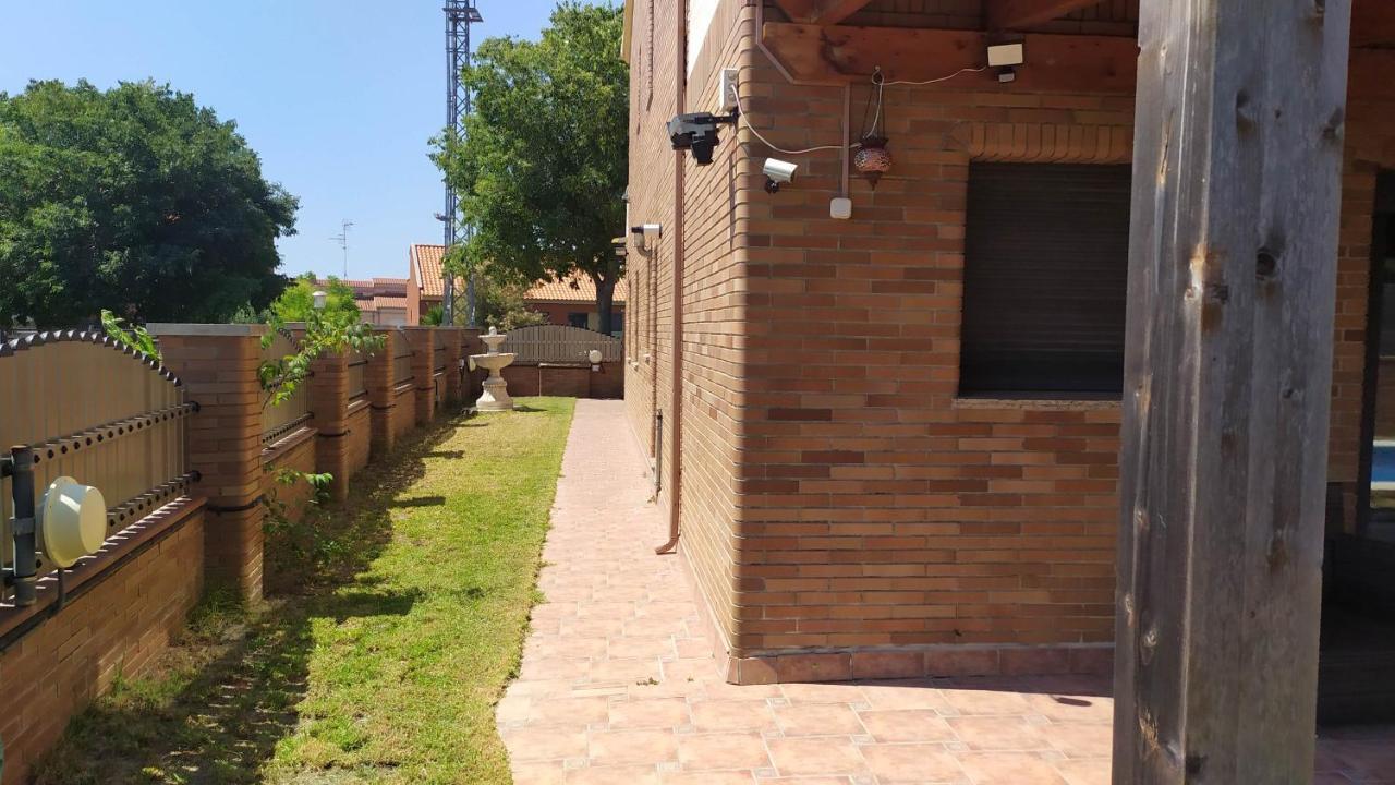 Chalet Moderno Con Piscina En Calafell 1