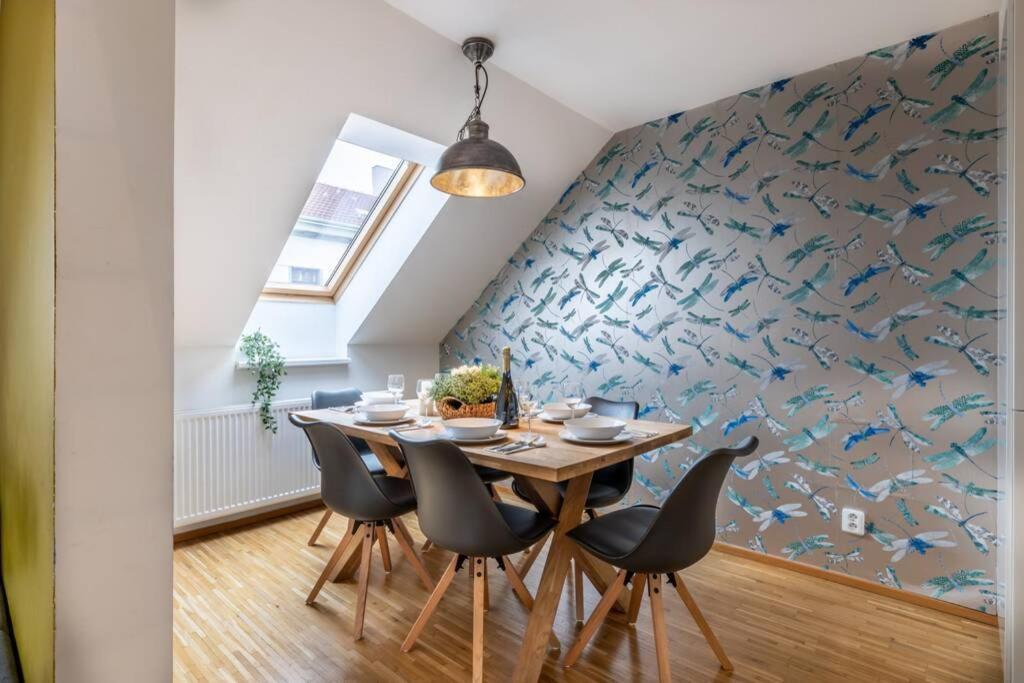 Beatiful Žižkov Home 1