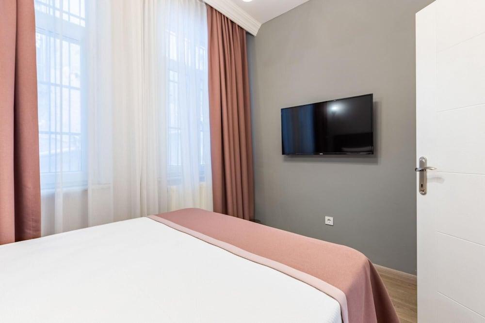 Duplex House Near Trendy Attractions in Sisli