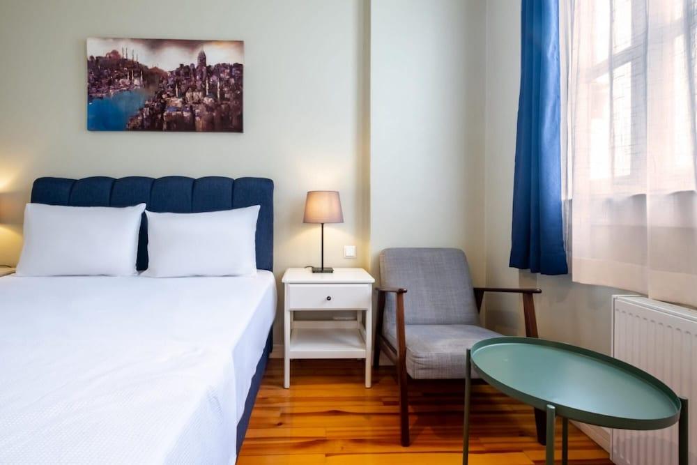 Superb Flat with Excellent Location in Sisli 2