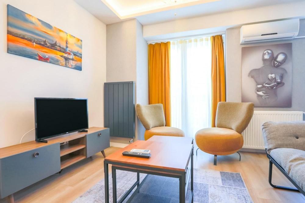 Comfy Flat 500 M To Uskudar Ferry Station 2