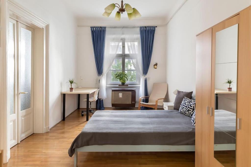 B333 Apartment - in the Heart of the City 1