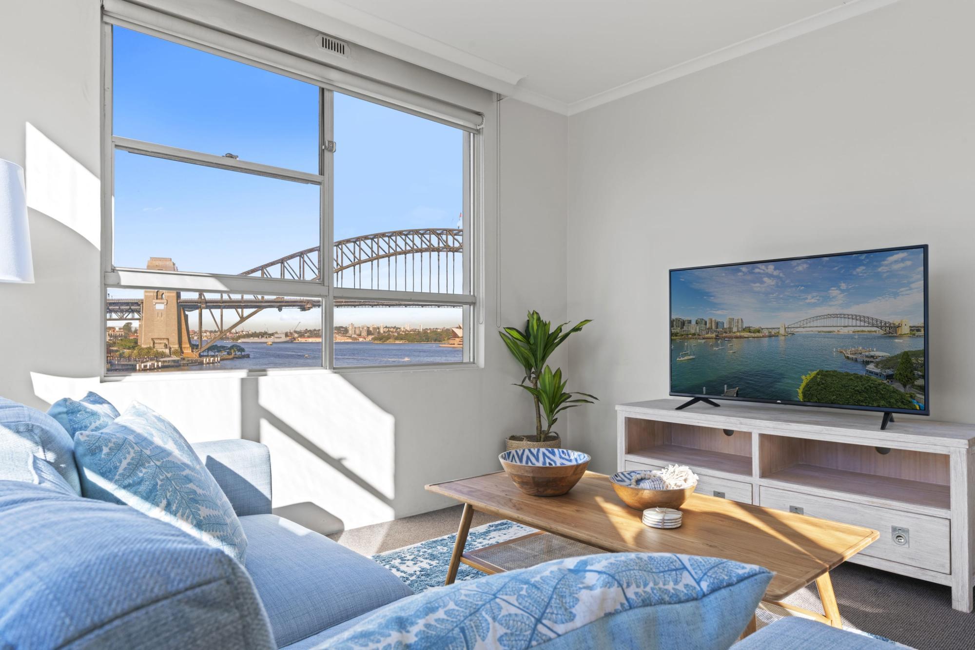 Harbourside #31 in Mcmahons Point 2