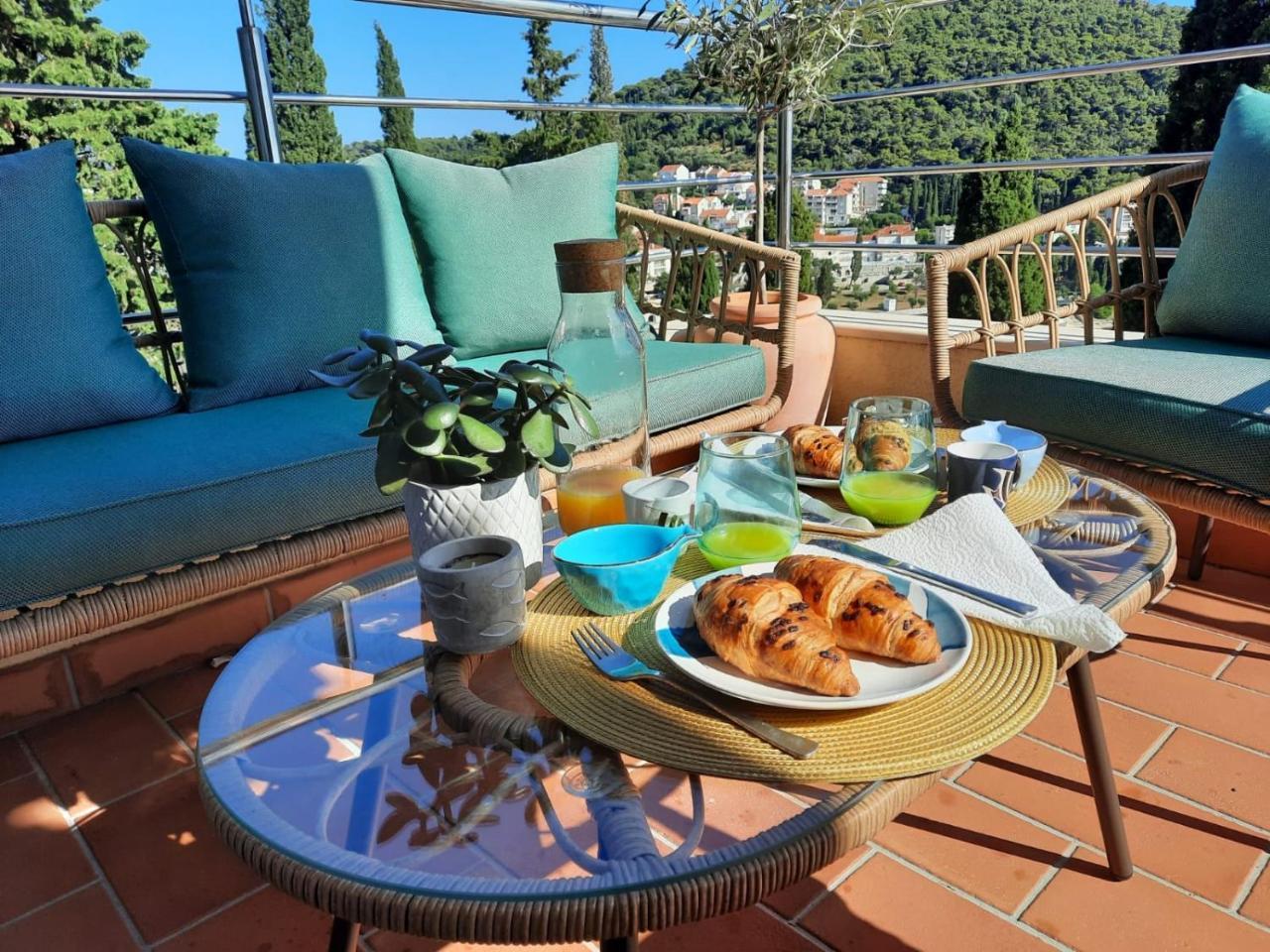 Blue Dream - Stylish Apt with Stunning Sea View 1