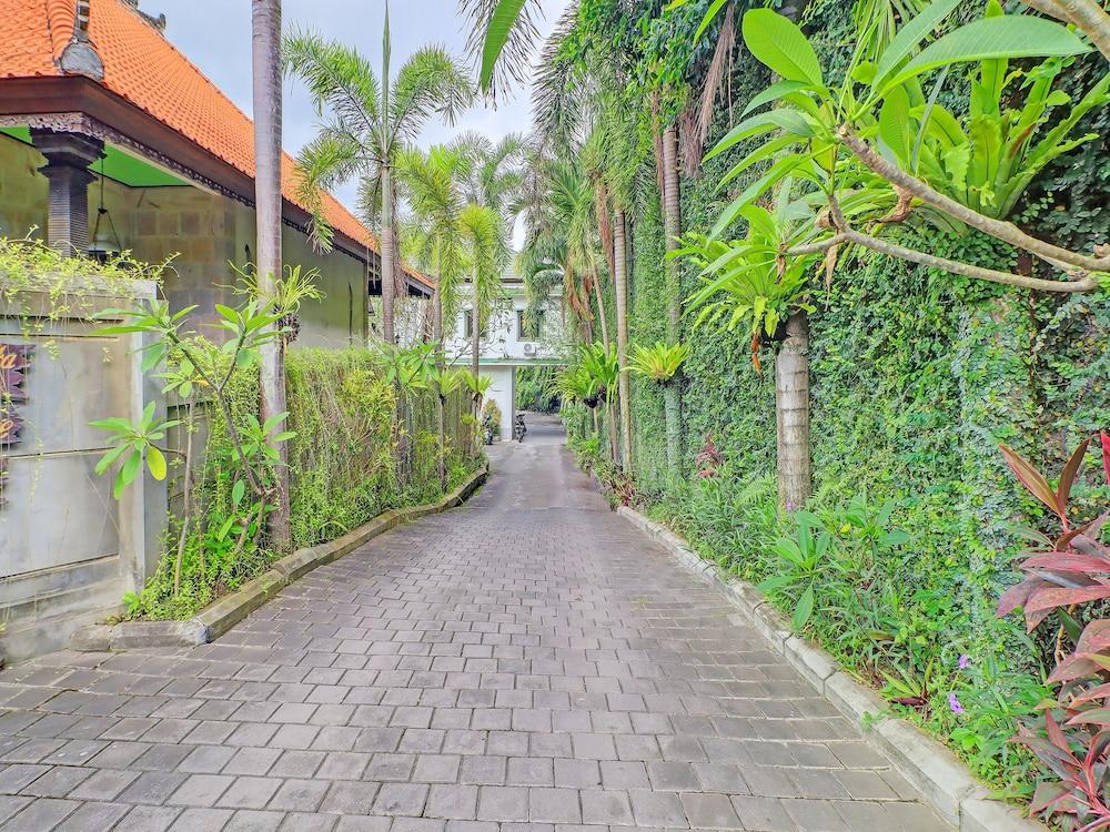 Oyo 91924 Ijo Hotel 2