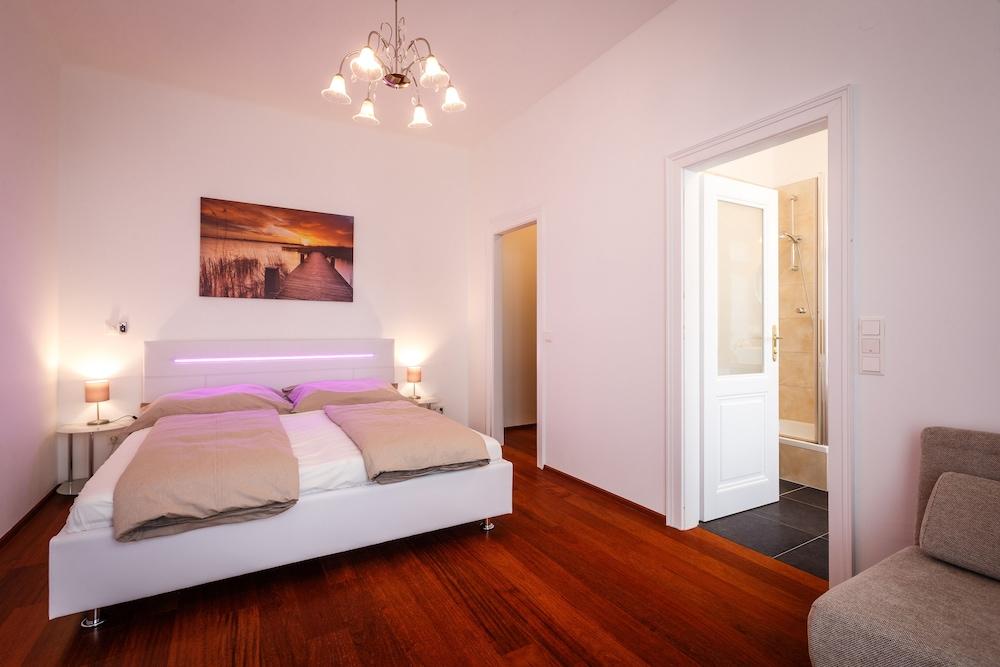 Operngasse Premium in Your Vienna