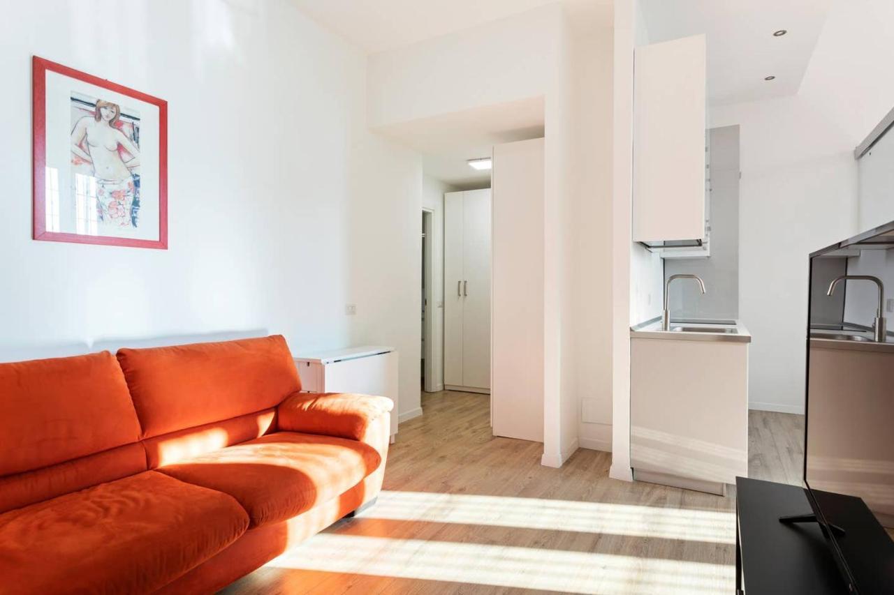 Spacious Flat Close To Fondazione Prada & Metro 1