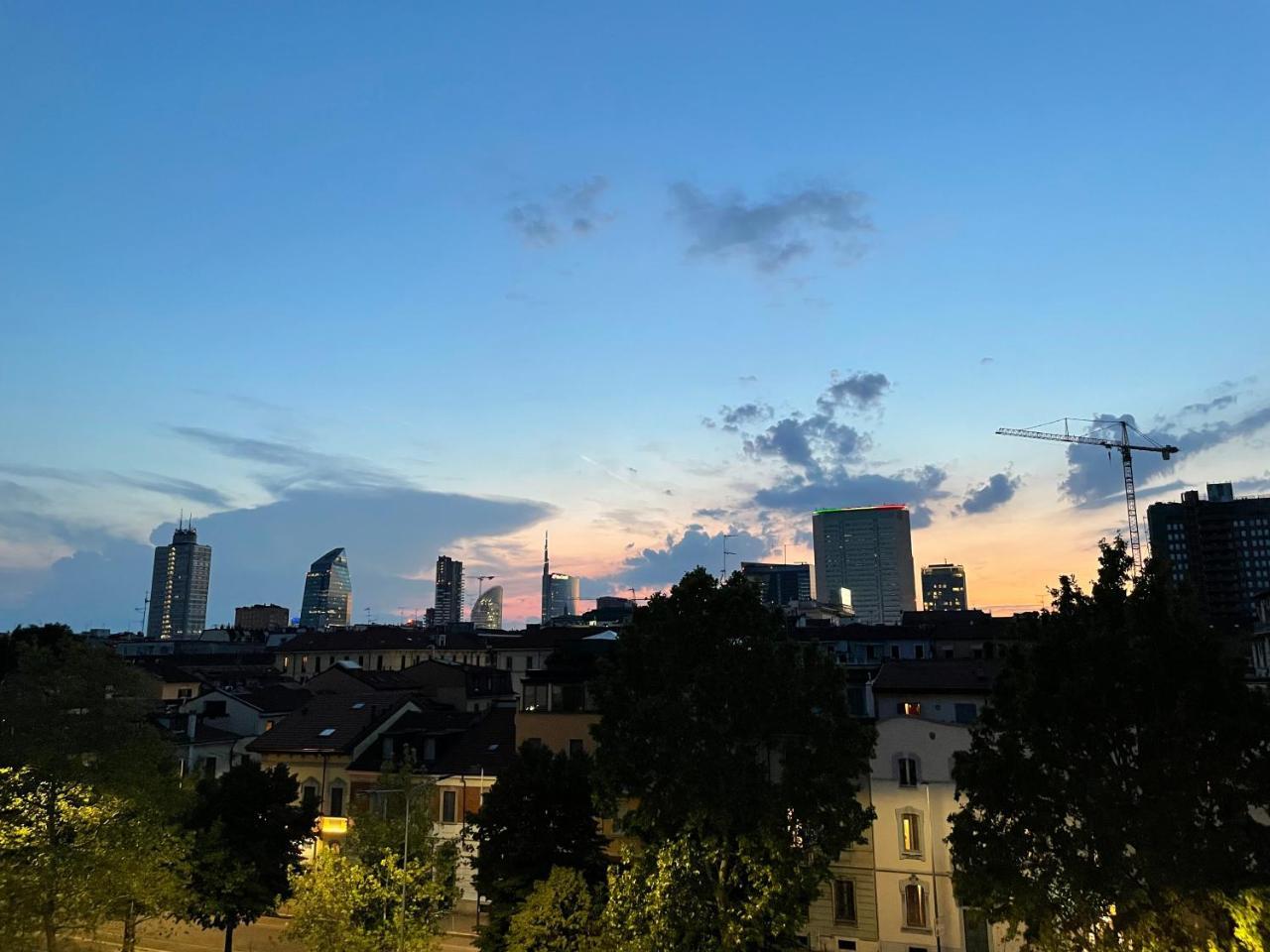 The Painting Apartment. a Central And Lovely Apartment in Milan 2