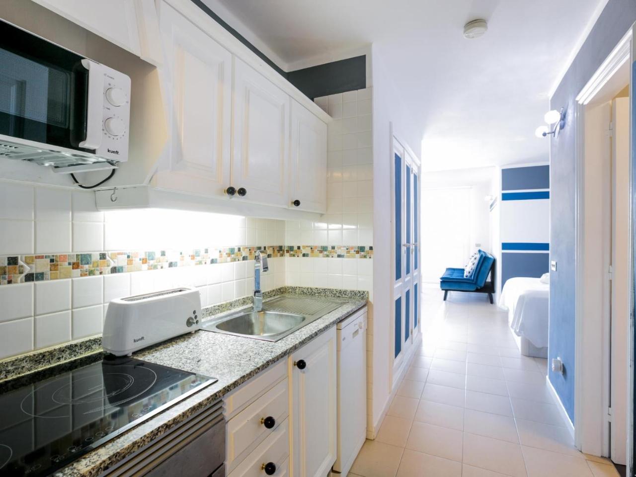 313 Green Park with Pool And Private Garden 2