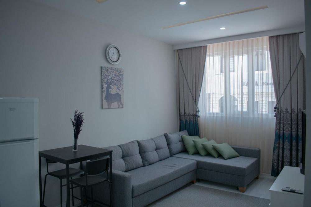 Modern Apartment Near Beach in Muratpasa