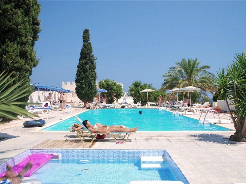 Castello di Rodi Hotel