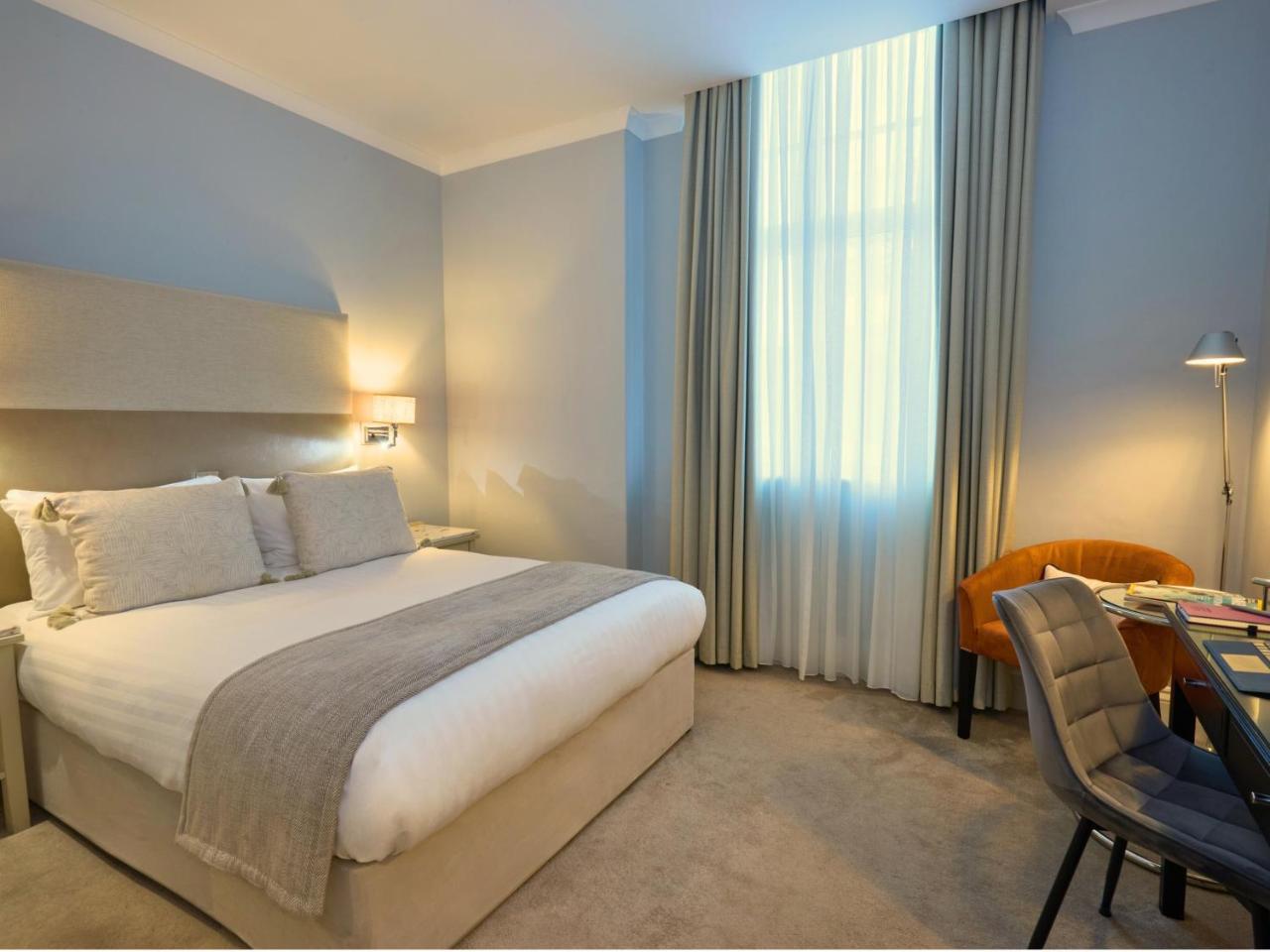 London Bridge Hotel (Adults only) 1