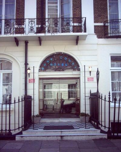 Rose Court Marble Arch 2