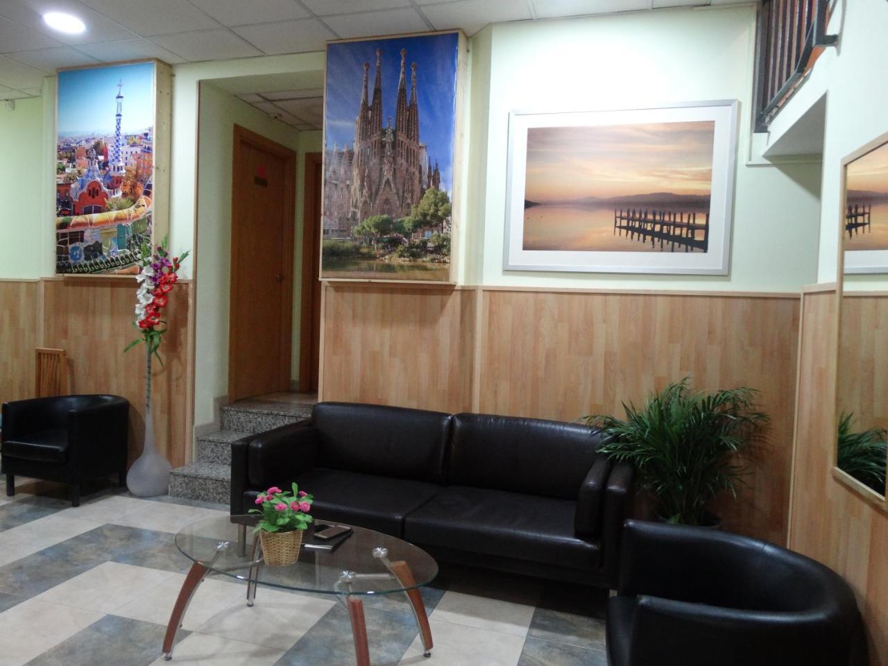 Hostal Mont Thabor (Adults only)