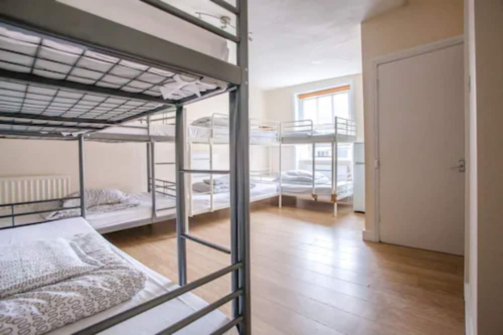 Atlas Hostels London 1