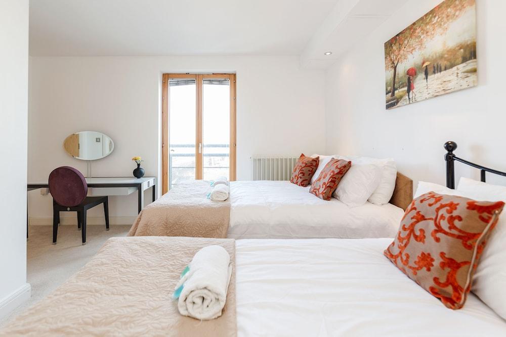 Premium London Excel Apartment 1