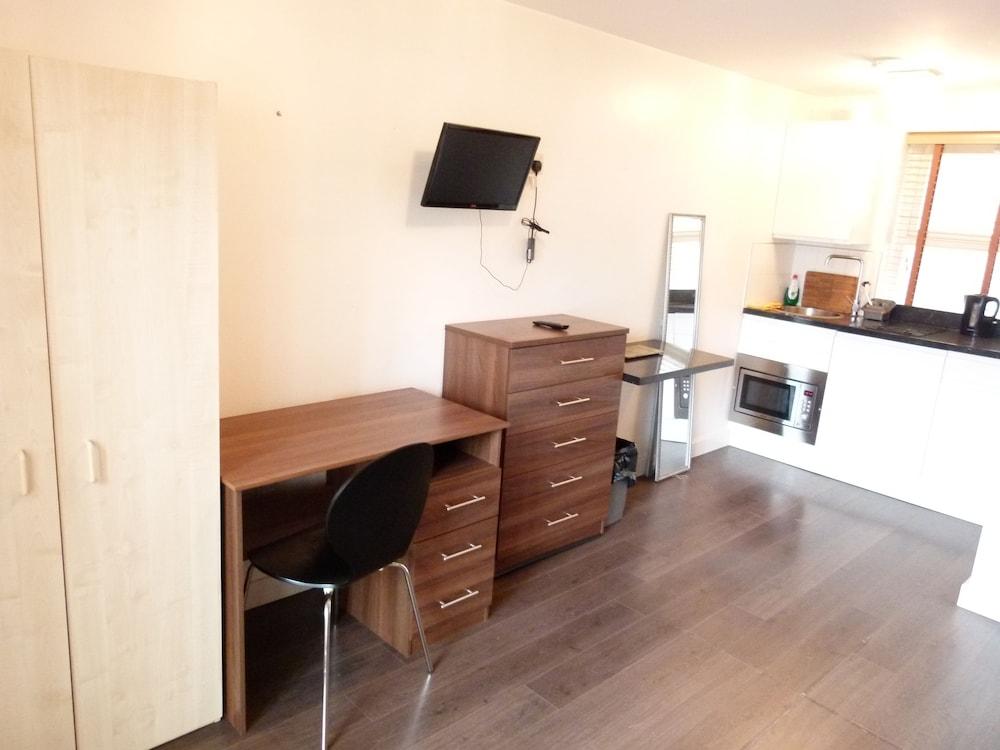 Ss Property Hub - City of London Studio Apartment 9 2