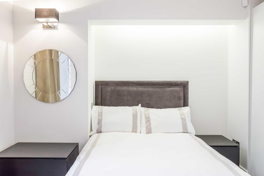 London Villa - 13 Talbot Square 1