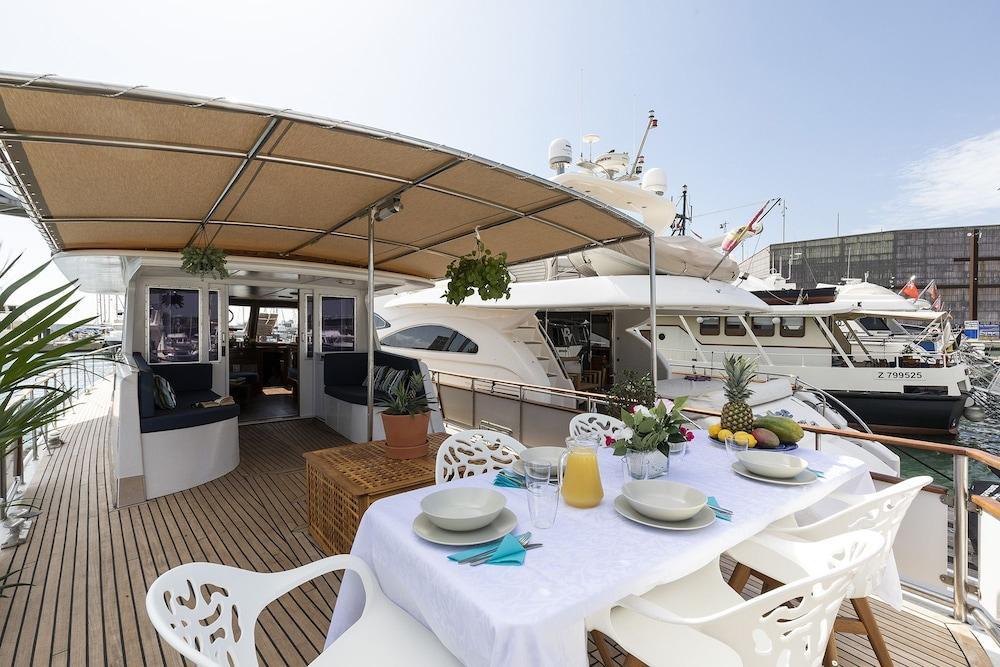 Luxury Boat in Port Forum