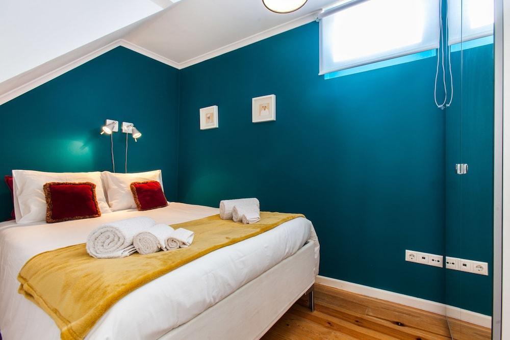 Spirit of Two by Lisbon Unique Apart 1