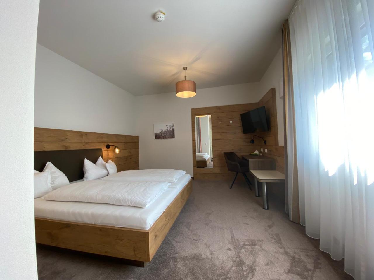 Hotel-Pension Scharl Am Maibaum 1