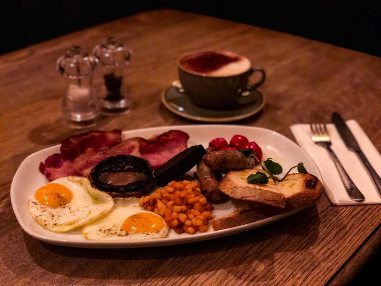 The Fox & Anchor (Adults only) 1