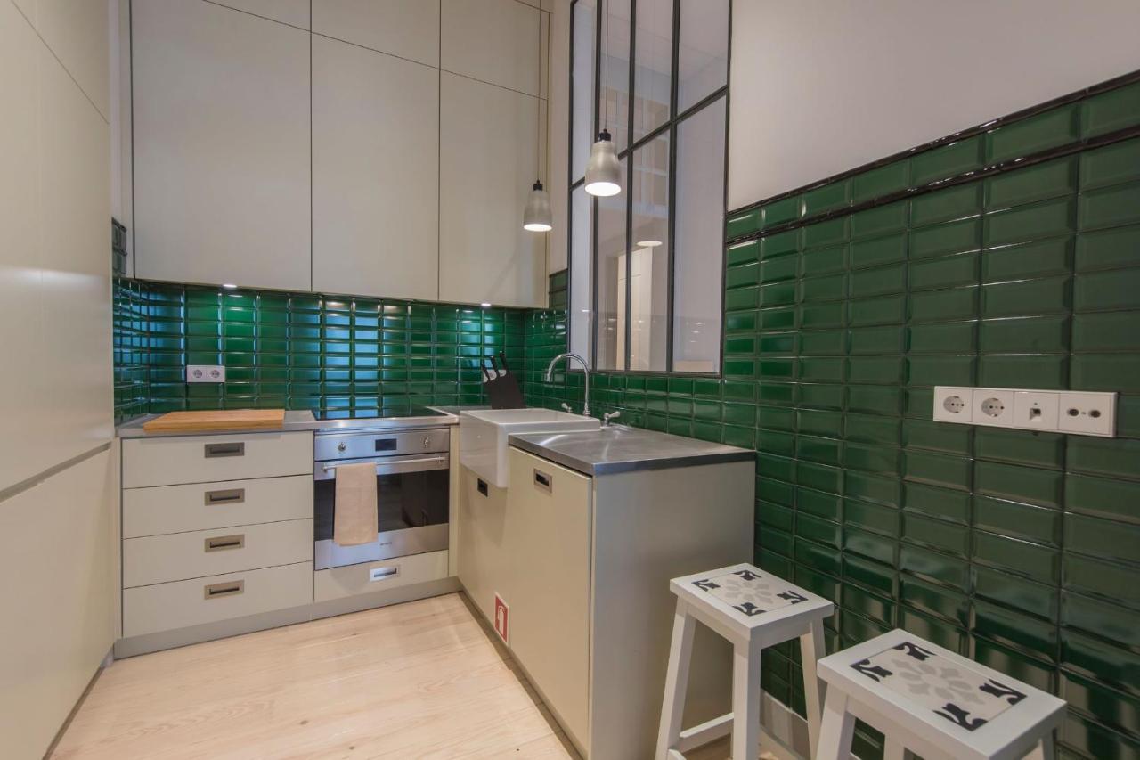 Lovelystay - Charming 3 Bedroom Wonder Downtown 2