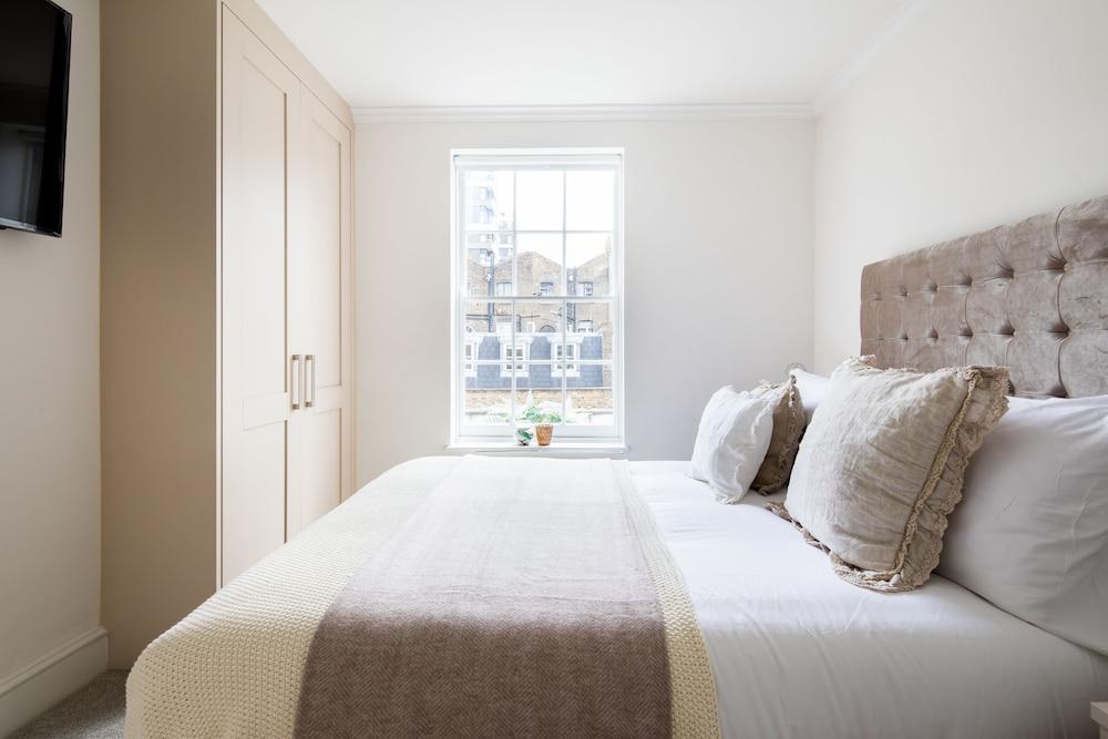 Star Street by Lime Street 1