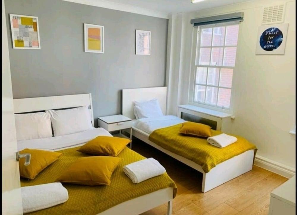 Studio in Central London Oxford St