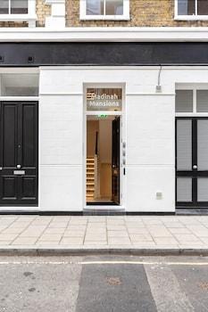 Stylish & Spacious Deluxe Apartments Near Victoria Station