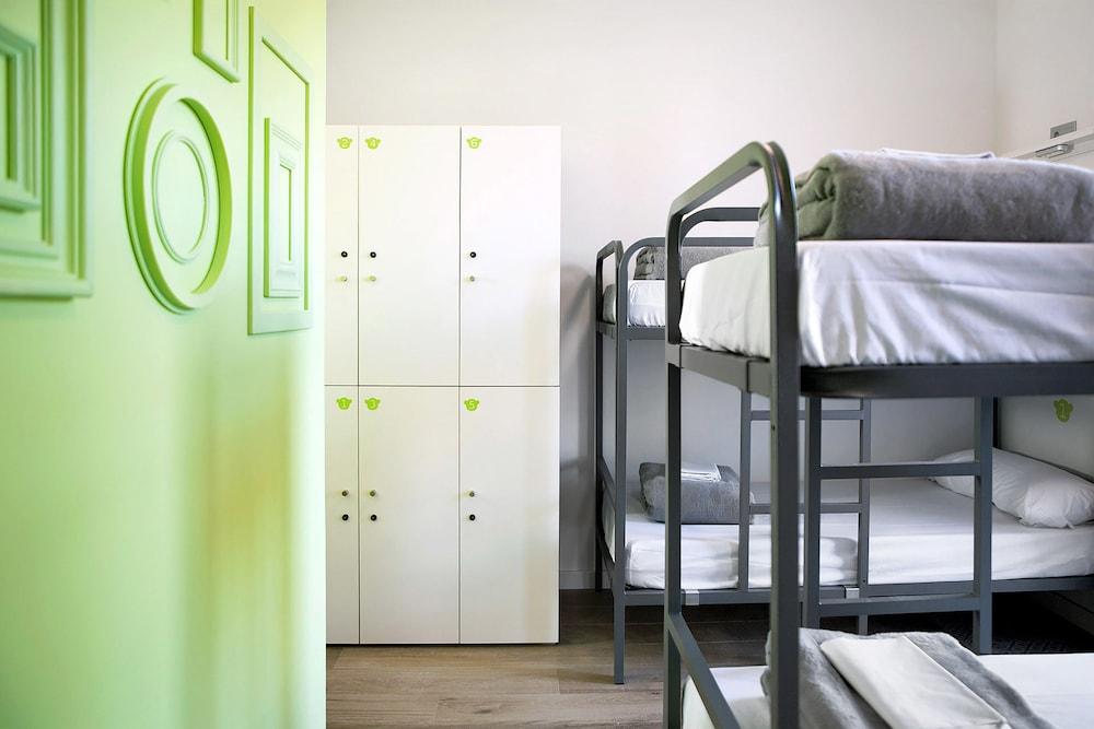 Meeting Point Hostels (Adults only)