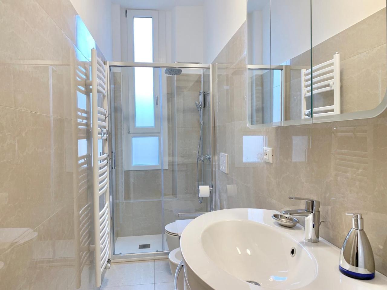 Roomy Central Apartment 1