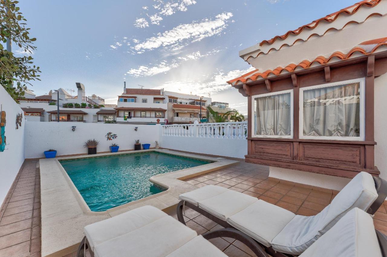 Marvelous Holiday Home - Villa la Caleta 1