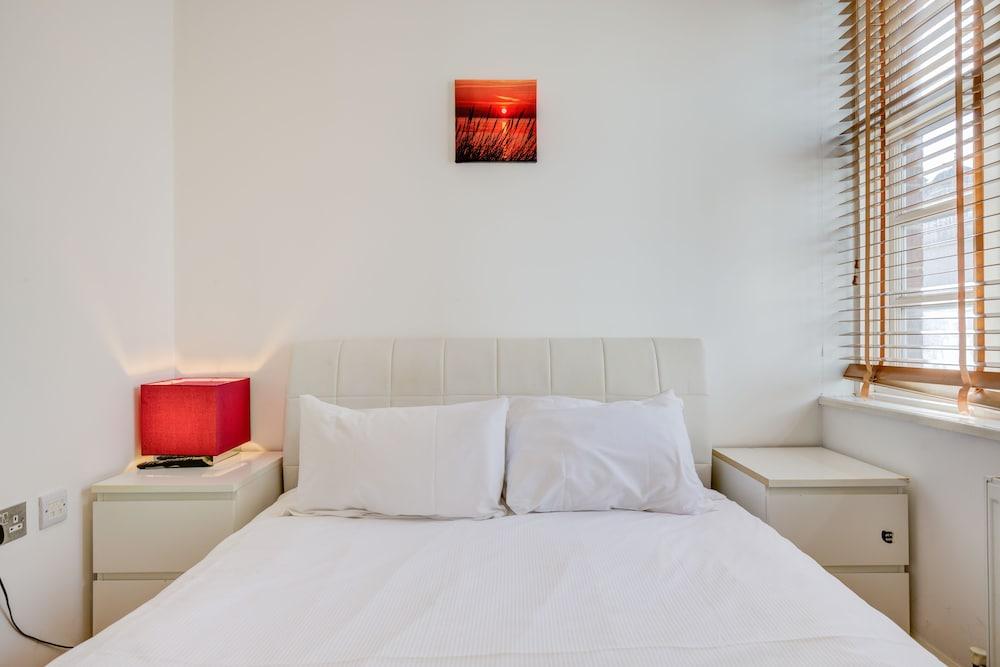 Paddington Stays by Stay Guru 1