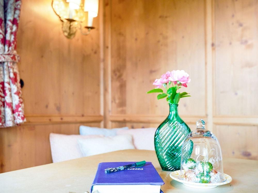 Quaint Holiday Home with Fireplace And Terrace 1