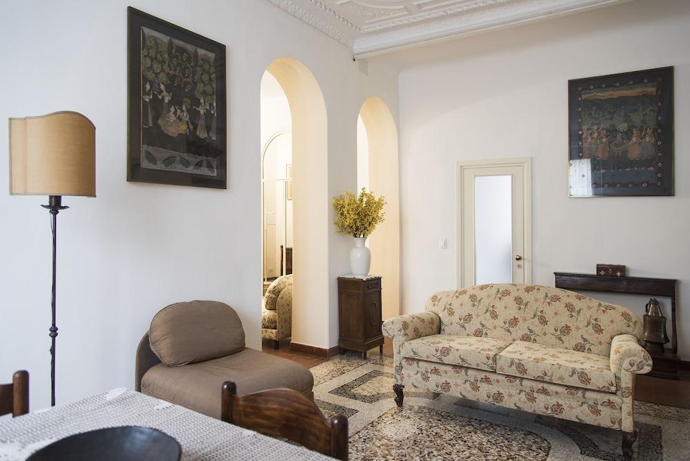 Pleasant 2 Bedrooms Flat in Brera